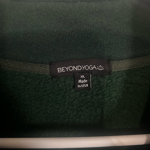 BEYOND YOGA quarter zip - Picture 3 of 4
